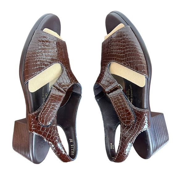 SAS Suntimer Sandals Women's 8 Narrow Brown Patent Leather Croc Block Heels - Picture 14 of 16